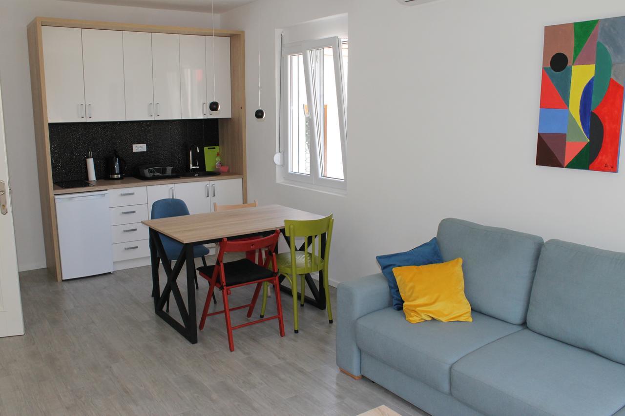 Apartments Grgurevic Котор Екстер'єр фото