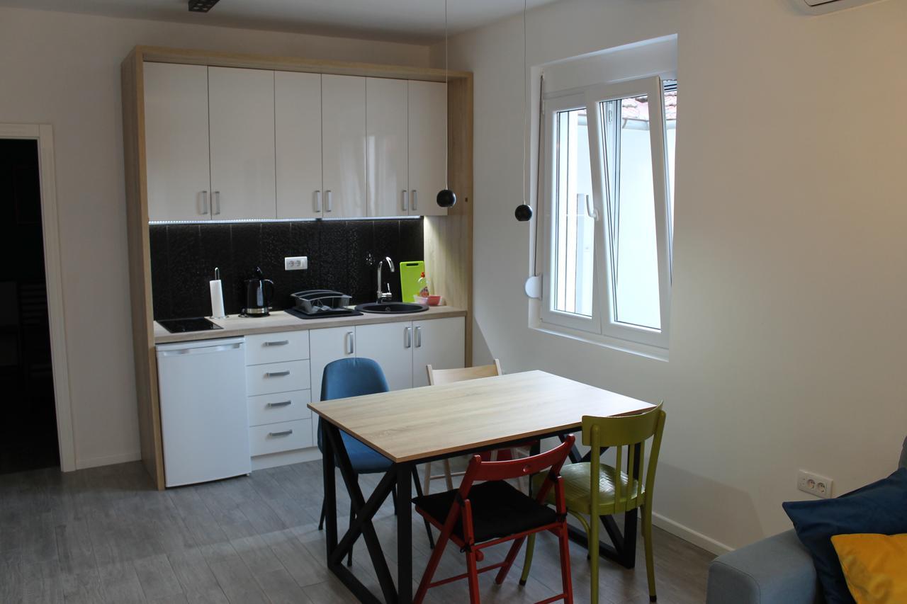 Apartments Grgurevic Котор Екстер'єр фото